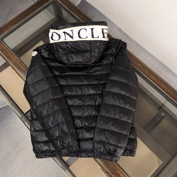 ハイクオリティダウンジャケット全体デザイン